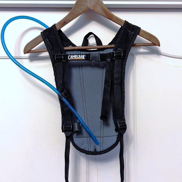 Camelbak Siren Hydro Backpack 1.5L / 50 Oz, Black/Silver/Gray - Picture 6 of 7